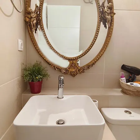 Vibe In Historic Center Apartment Athens