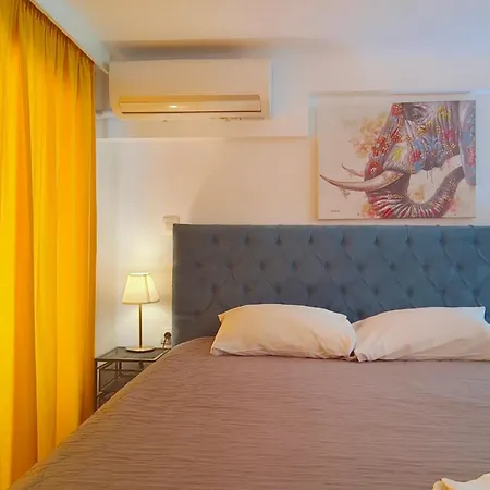 Vibe In Historic Center Apartment